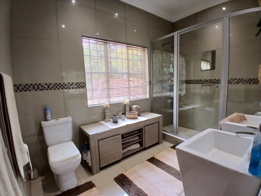 8 Bedroom Property for Sale in Gerardsville Gauteng