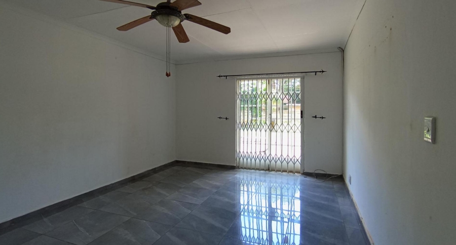 4 Bedroom Property for Sale in Dorandia Gauteng