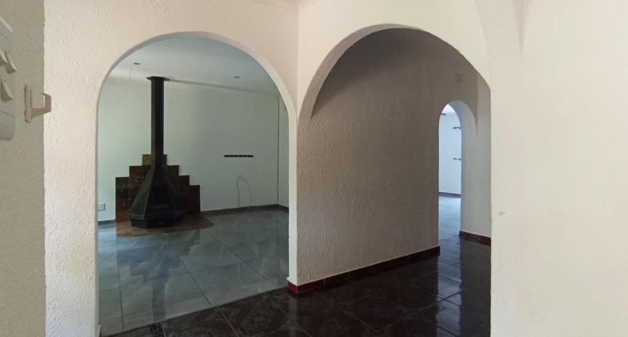 4 Bedroom Property for Sale in Dorandia Gauteng