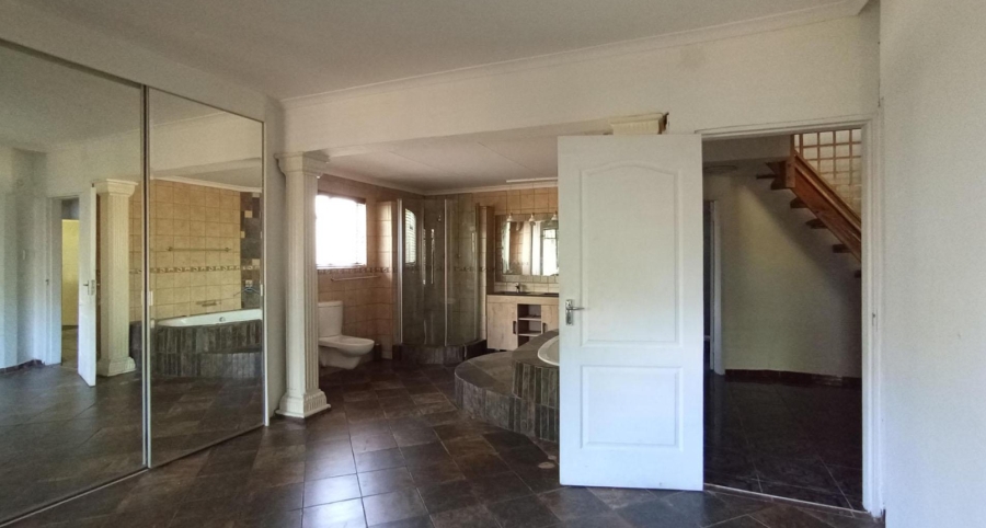 4 Bedroom Property for Sale in Dorandia Gauteng