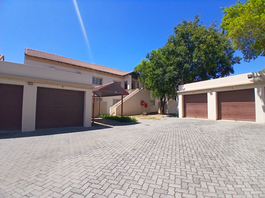 3 Bedroom Property for Sale in Country View Gauteng