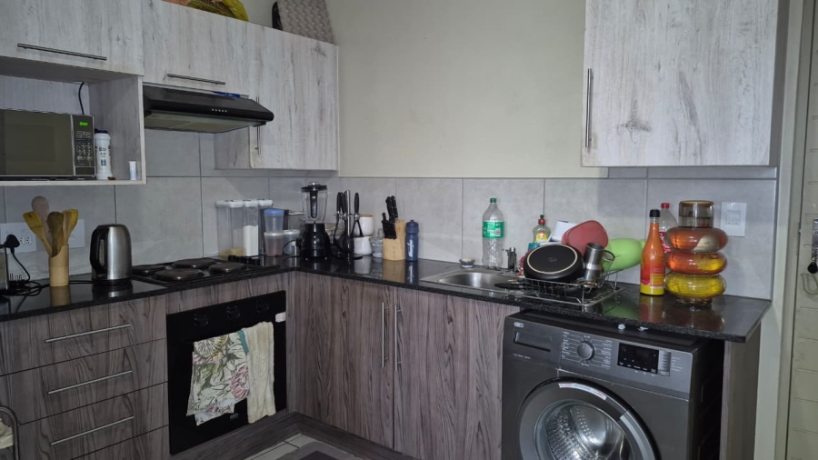 2 Bedroom Property for Sale in Benoni North Gauteng