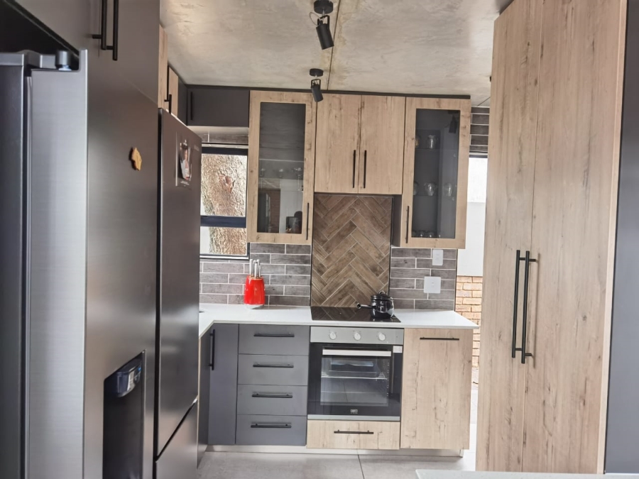 3 Bedroom Property for Sale in Kameeldrift East Gauteng