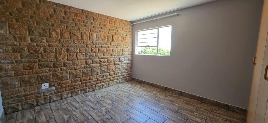 To Let 2 Bedroom Property for Rent in Kensington Gauteng