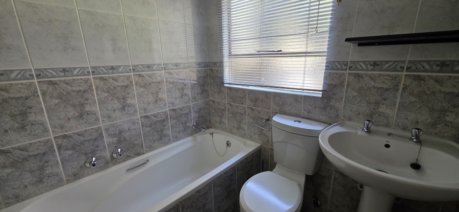 To Let 2 Bedroom Property for Rent in Kensington Gauteng