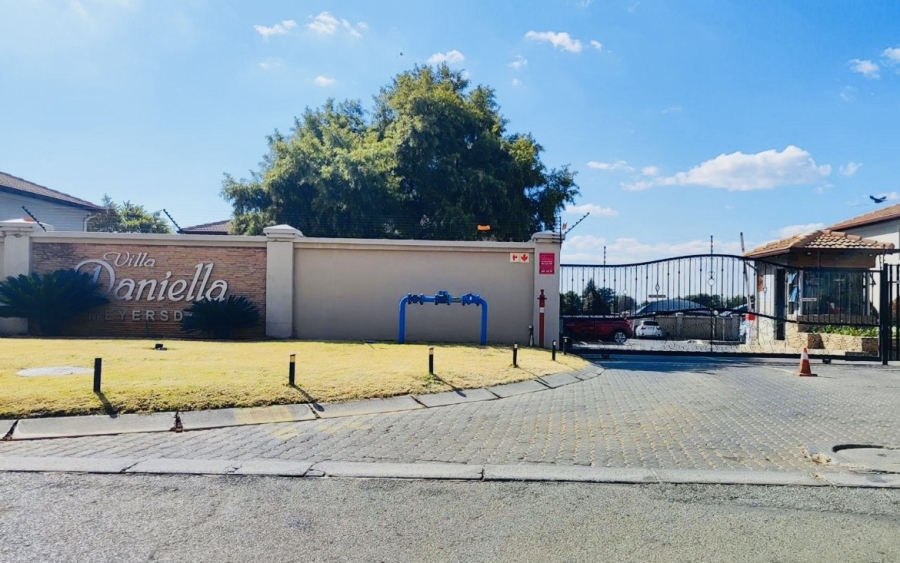 2 Bedroom Property for Sale in Meyersdal Gauteng
