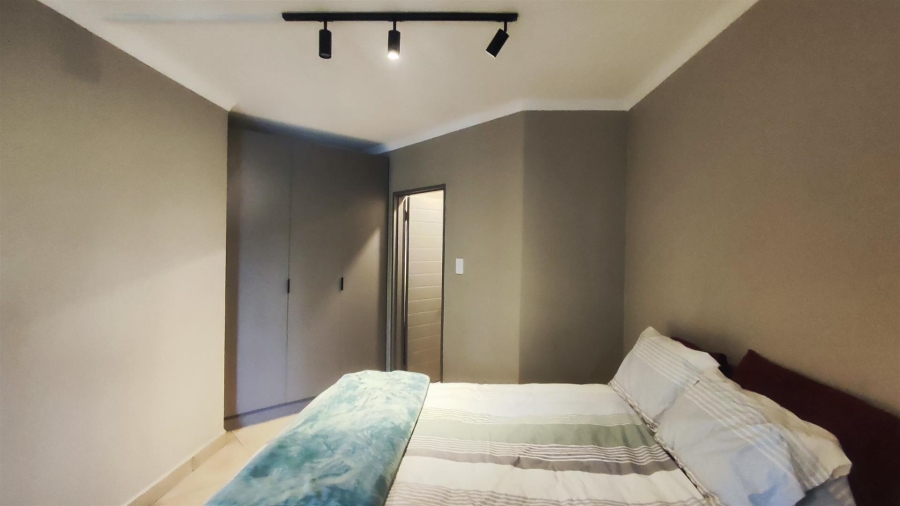 1 Bedroom Property for Sale in Bedfordview Gauteng