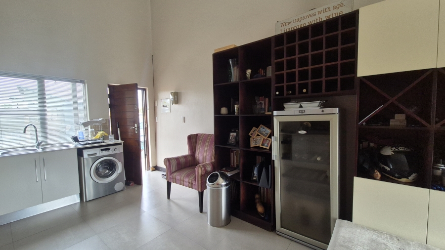 3 Bedroom Property for Sale in Greenstone Hill Gauteng