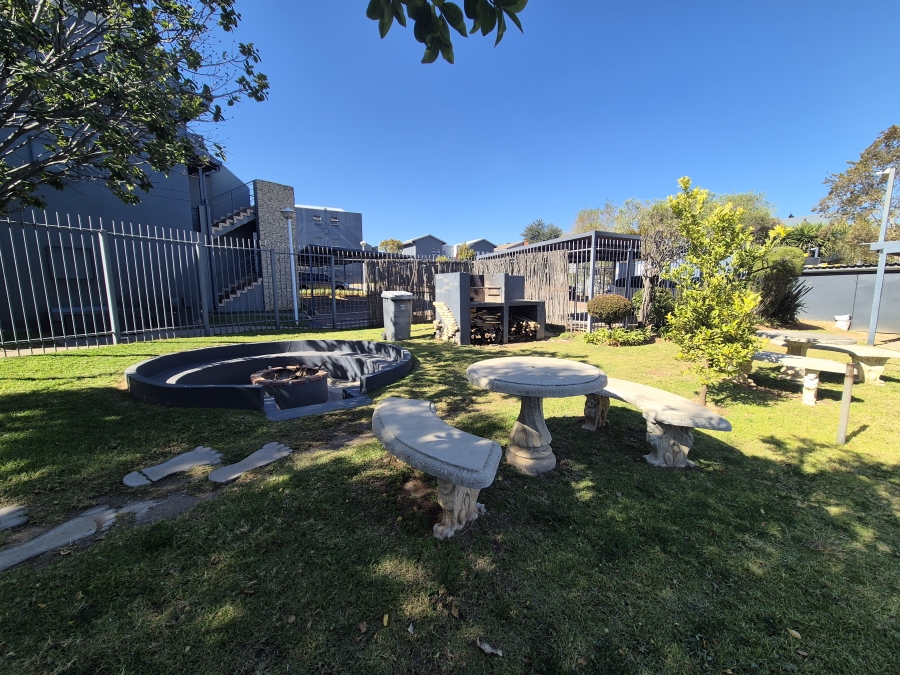 3 Bedroom Property for Sale in Greenstone Hill Gauteng