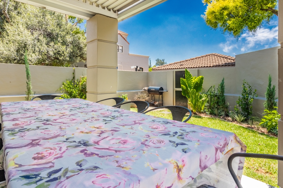 2 Bedroom Property for Sale in Douglasdale Gauteng