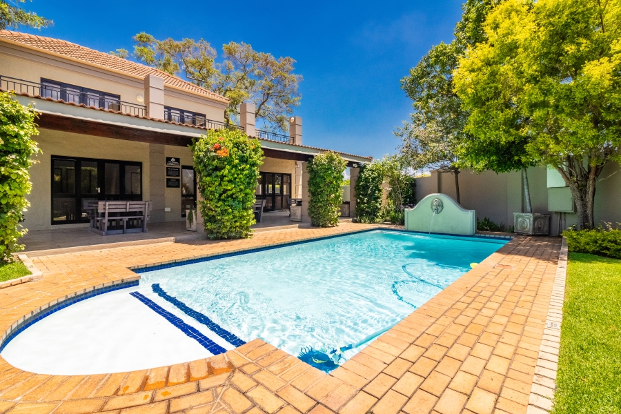 2 Bedroom Property for Sale in Douglasdale Gauteng