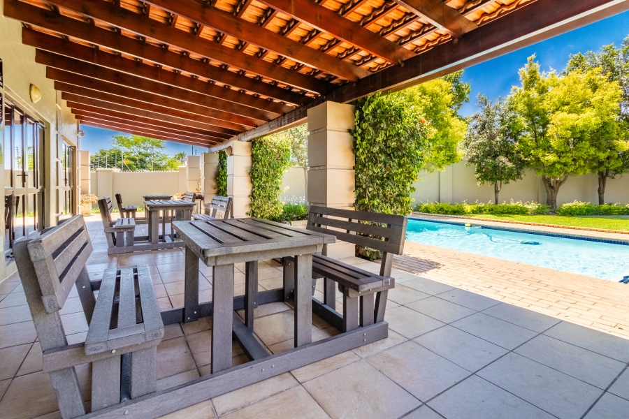 2 Bedroom Property for Sale in Douglasdale Gauteng