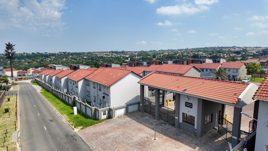 2 Bedroom Property for Sale in Vorna Valley Gauteng