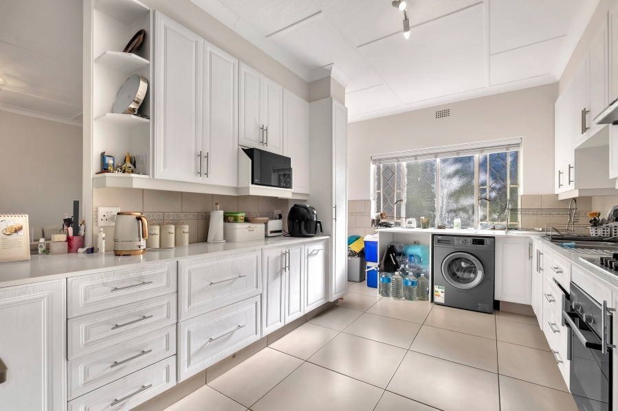 3 Bedroom Property for Sale in Illovo Gauteng