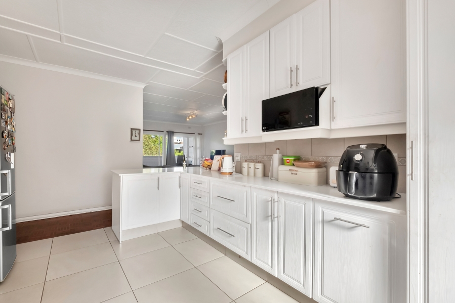 3 Bedroom Property for Sale in Illovo Gauteng