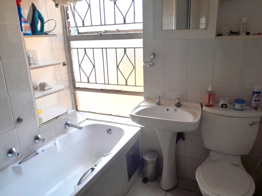 3 Bedroom Property for Sale in Oakdene Gauteng