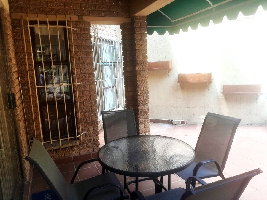 3 Bedroom Property for Sale in Oakdene Gauteng