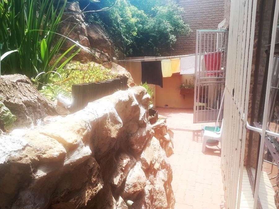 3 Bedroom Property for Sale in Oakdene Gauteng