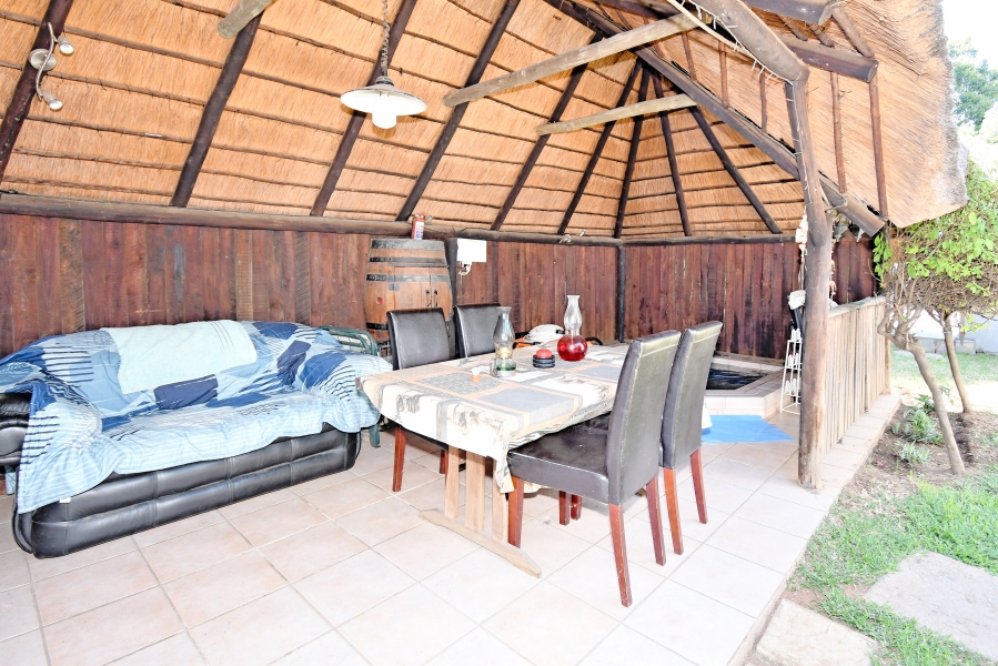 2 Bedroom Property for Sale in North Riding Gauteng