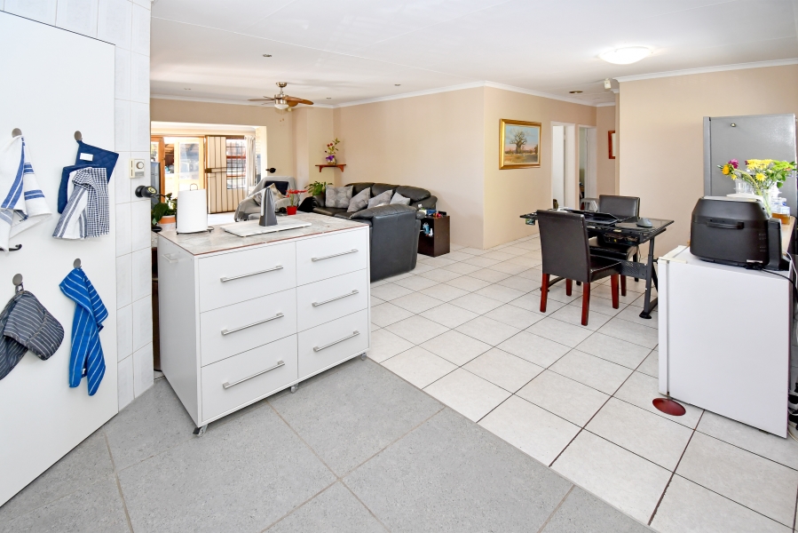 2 Bedroom Property for Sale in North Riding Gauteng