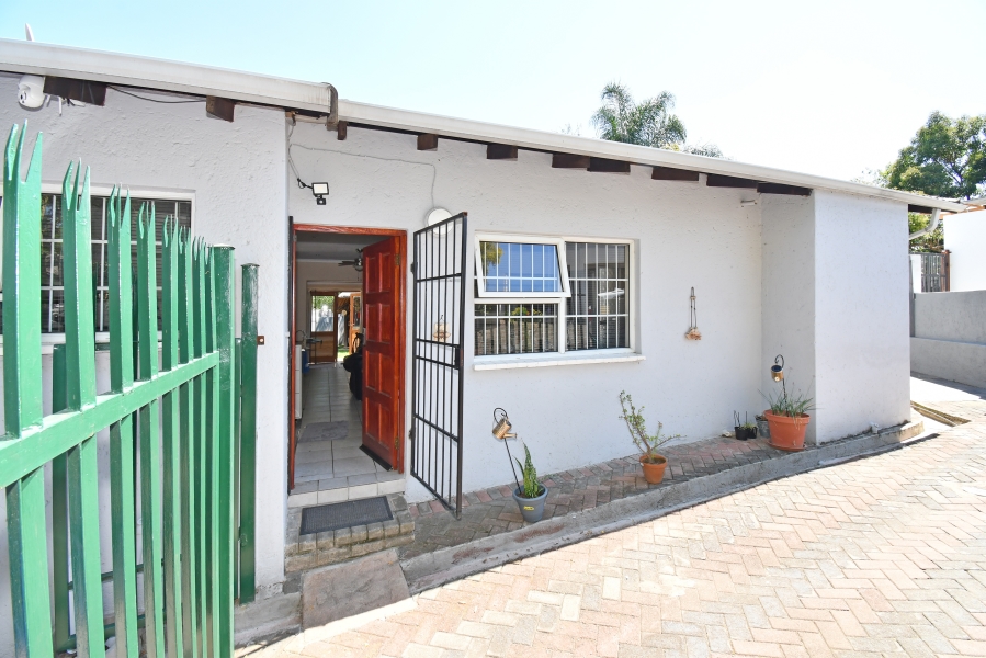 2 Bedroom Property for Sale in North Riding Gauteng