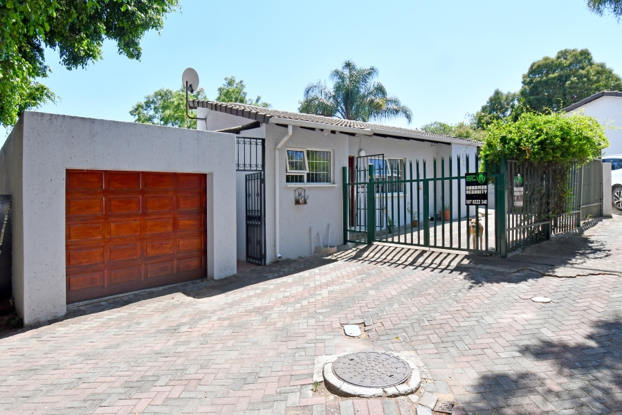 2 Bedroom Property for Sale in North Riding Gauteng