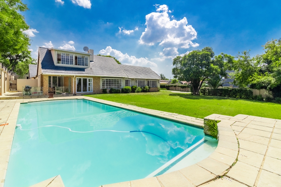 5 Bedroom Property for Sale in Bryanston Gauteng
