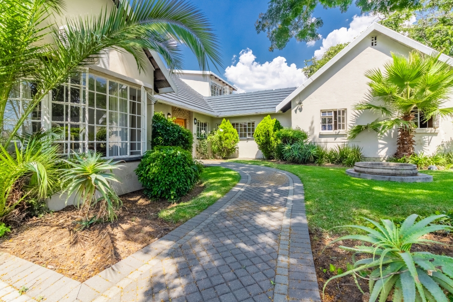 5 Bedroom Property for Sale in Bryanston Gauteng