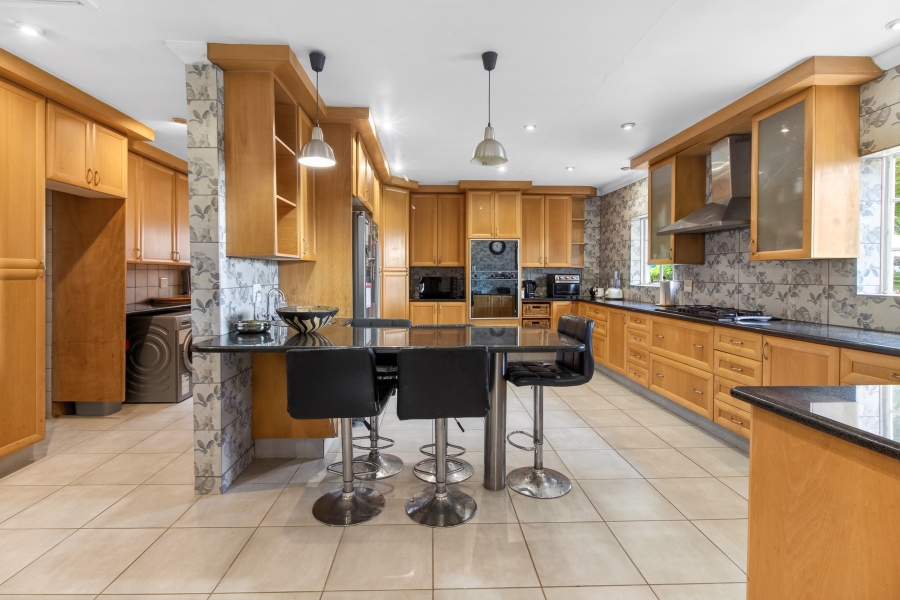 5 Bedroom Property for Sale in Bryanston Gauteng