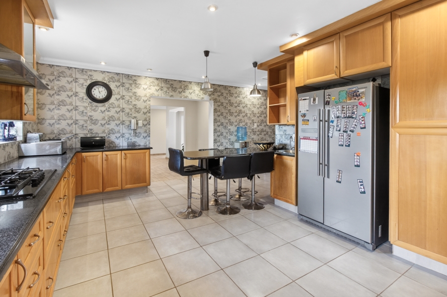 5 Bedroom Property for Sale in Bryanston Gauteng