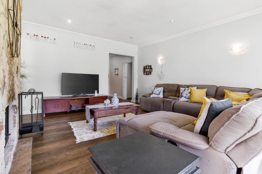 5 Bedroom Property for Sale in Bryanston Gauteng