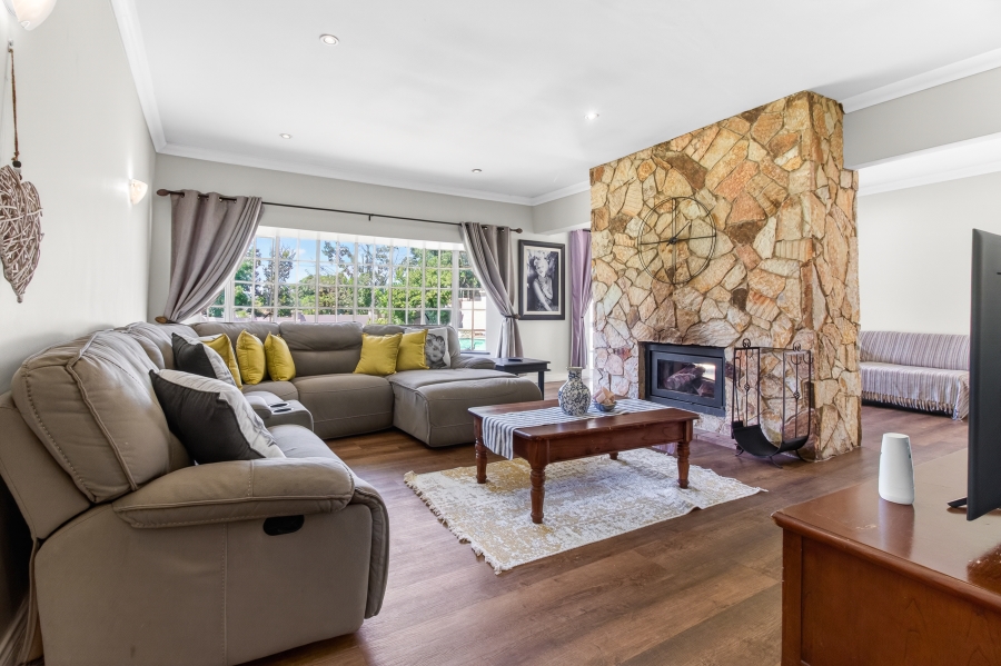 5 Bedroom Property for Sale in Bryanston Gauteng