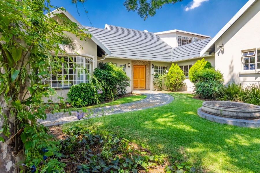 5 Bedroom Property for Sale in Bryanston Gauteng