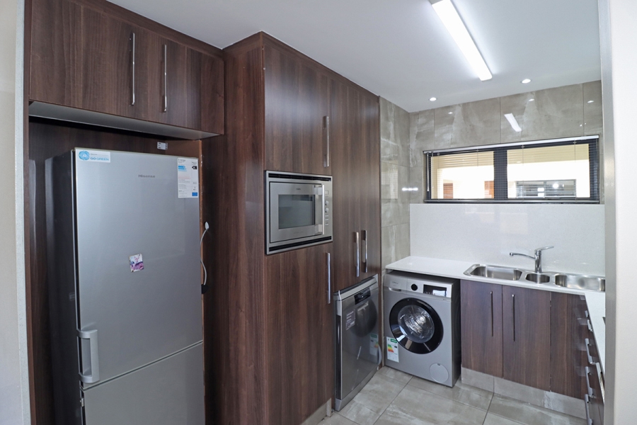 To Let 2 Bedroom Property for Rent in Bedfordview Gauteng