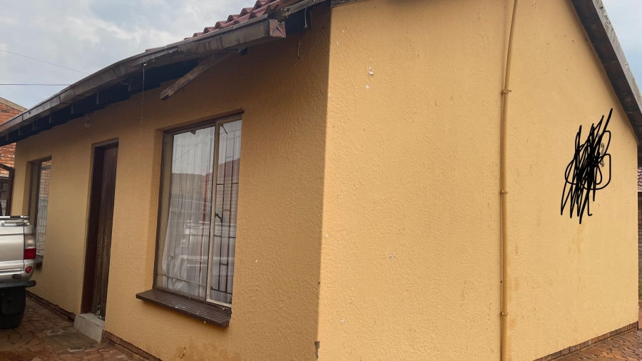 2 Bedroom Property for Sale in Tsakane Gauteng