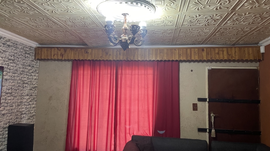 2 Bedroom Property for Sale in Tsakane Gauteng