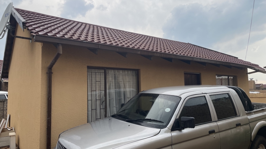 2 Bedroom Property for Sale in Tsakane Gauteng