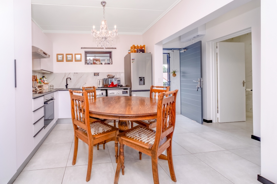 2 Bedroom Property for Sale in Bryanston Gauteng