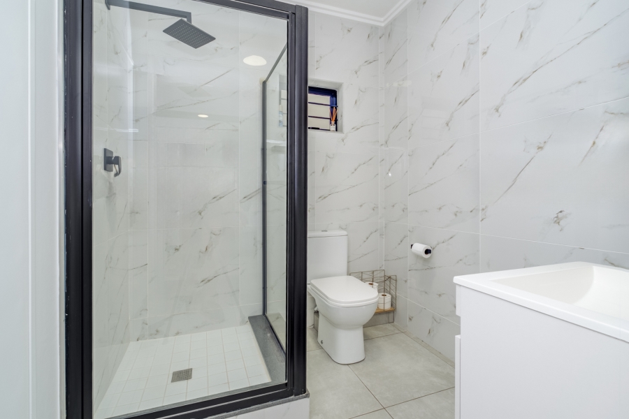 2 Bedroom Property for Sale in Bryanston Gauteng