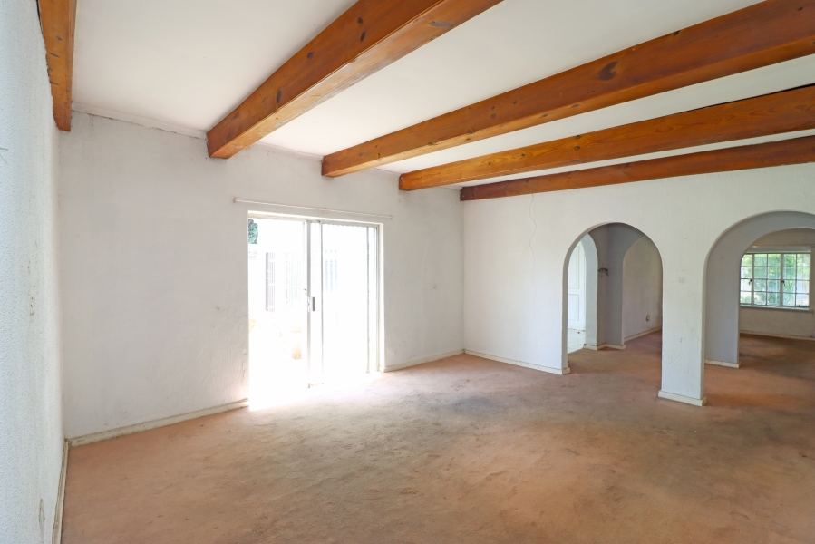 4 Bedroom Property for Sale in Corlett Gardens Gauteng