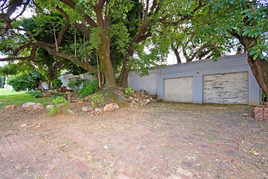4 Bedroom Property for Sale in Corlett Gardens Gauteng