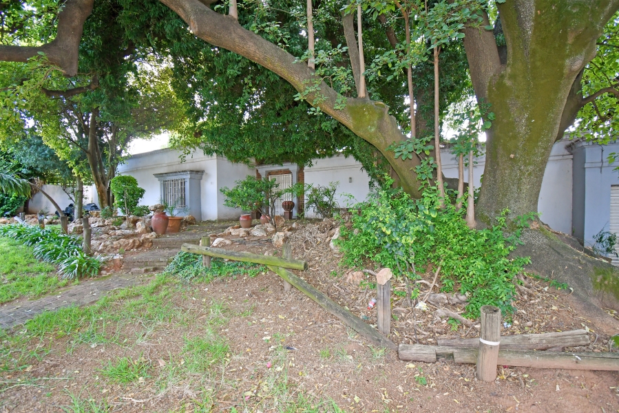 4 Bedroom Property for Sale in Corlett Gardens Gauteng