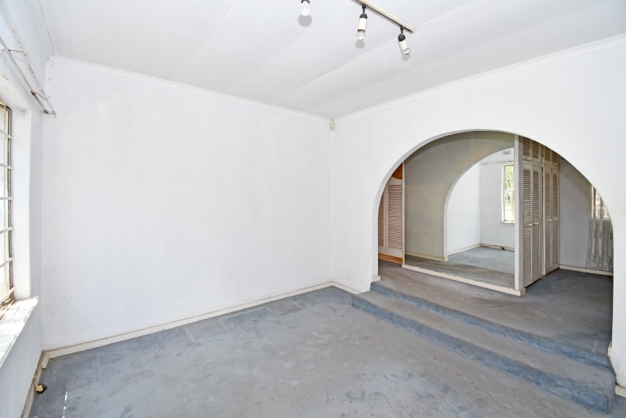 4 Bedroom Property for Sale in Corlett Gardens Gauteng