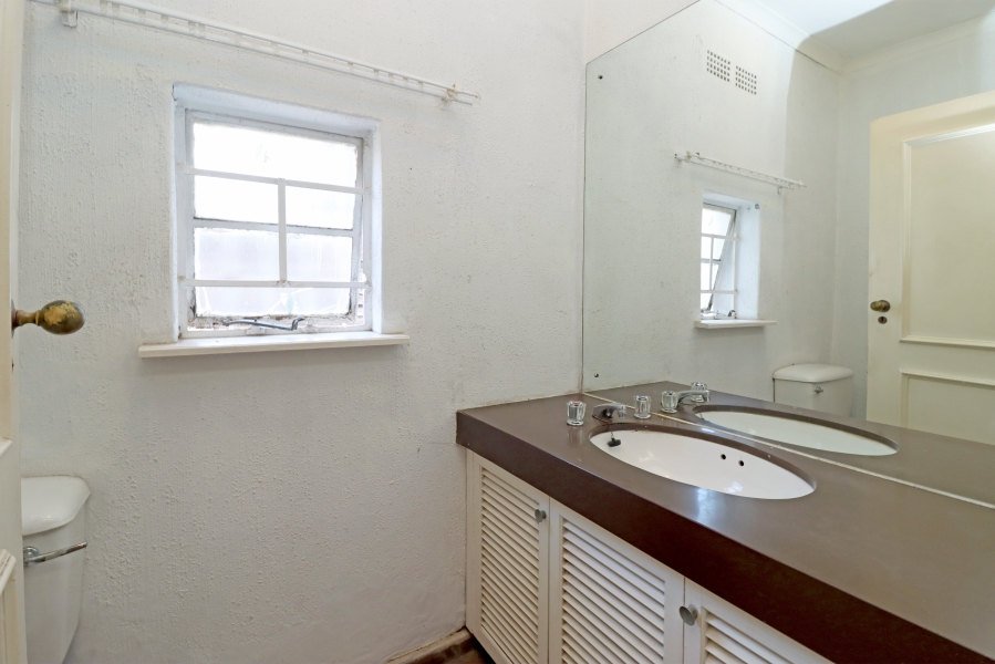 4 Bedroom Property for Sale in Corlett Gardens Gauteng