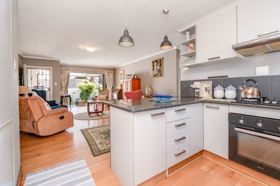 2 Bedroom Property for Sale in Lonehill Gauteng