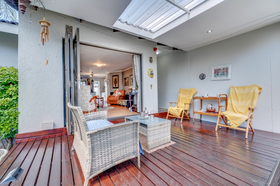 2 Bedroom Property for Sale in Lonehill Gauteng