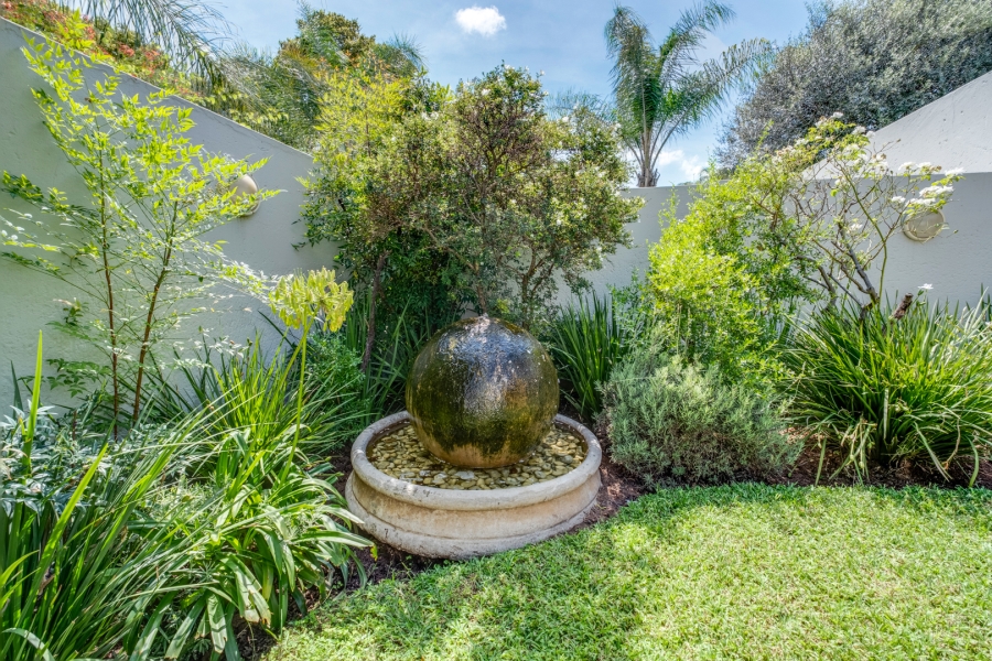 2 Bedroom Property for Sale in Lonehill Gauteng