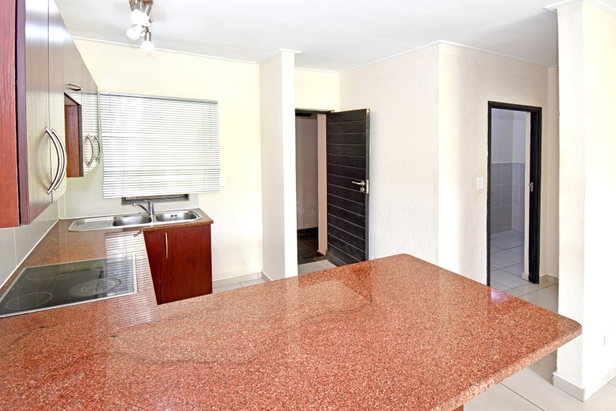 1 Bedroom Property for Sale in Jackal Creek Golf Estate Gauteng