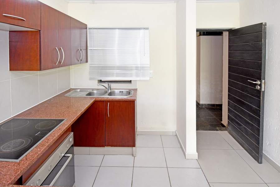 1 Bedroom Property for Sale in Jackal Creek Golf Estate Gauteng