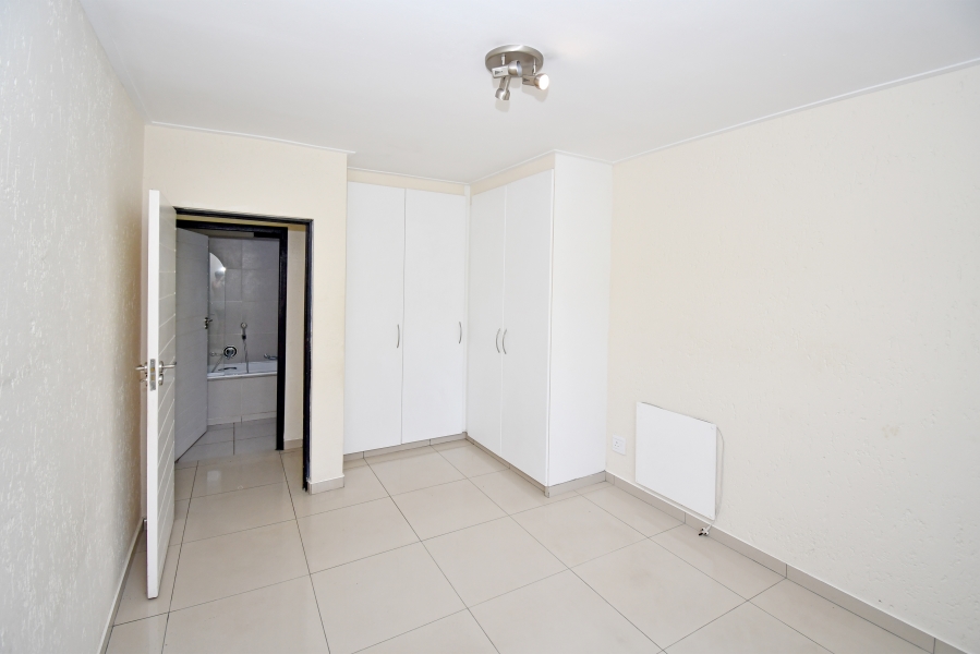 1 Bedroom Property for Sale in Jackal Creek Golf Estate Gauteng